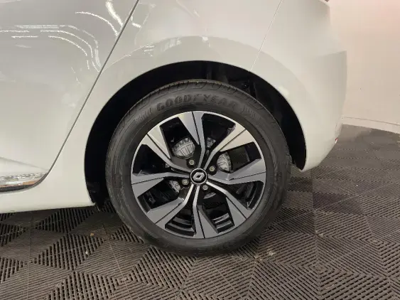 RENAULT CLIO V - voiture d'occasion - Photo 24