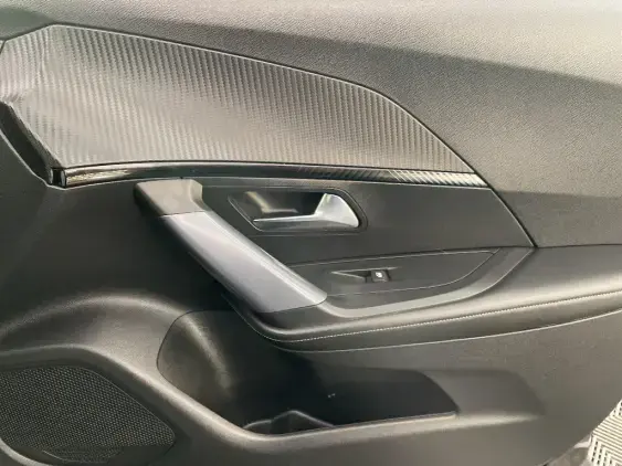 PEUGEOT 2008 II - voiture d'occasion - Photo 20