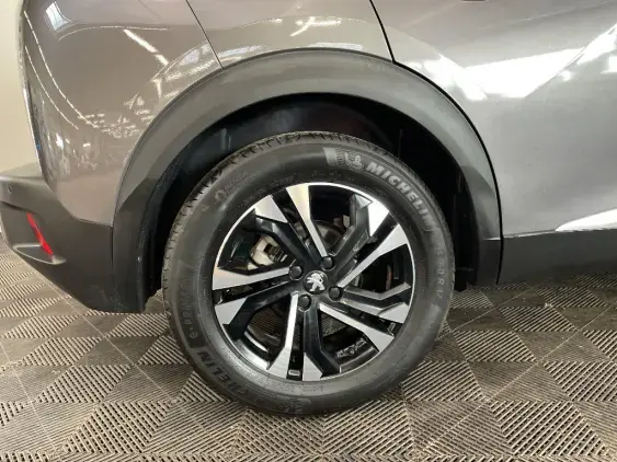 PEUGEOT 2008 II - voiture d'occasion - Photo 25