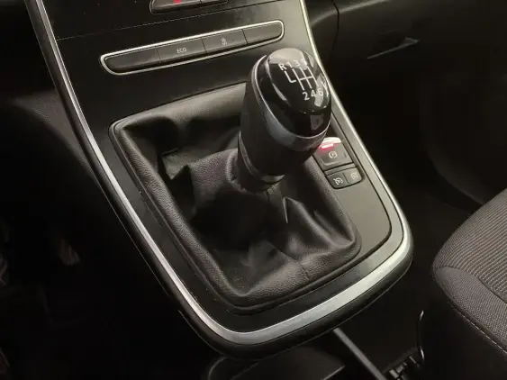 RENAULT SCENIC IV - voiture d'occasion - Photo 21