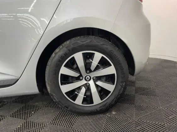 RENAULT CLIO V - voiture d'occasion - Photo 24