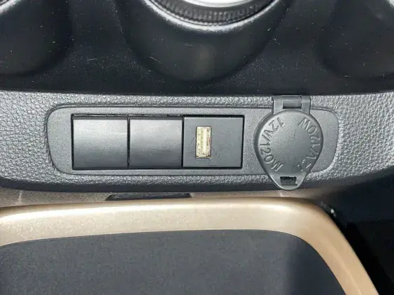 TOYOTA AYGO X - voiture d'occasion - Photo 21