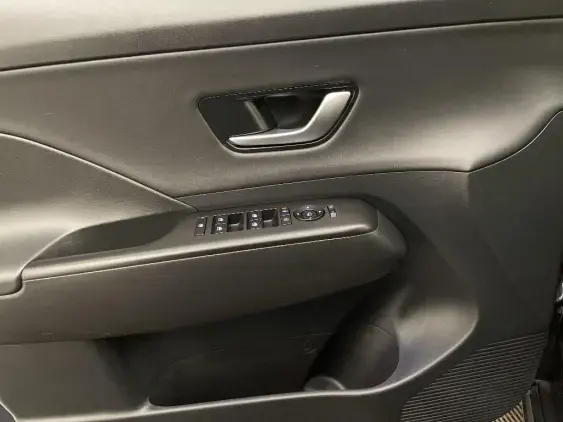 HYUNDAI KONA II - voiture d'occasion - Photo 19