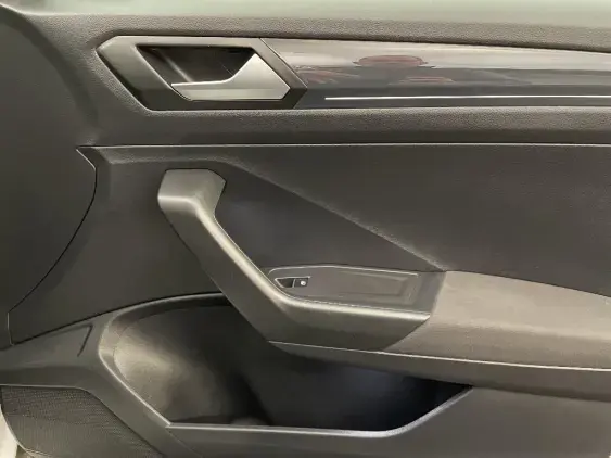 VOLKSWAGEN T-ROC - voiture d'occasion - Photo 20