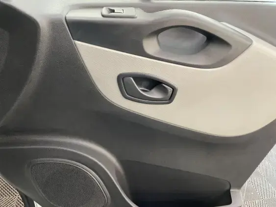 RENAULT TRAFIC III - voiture d'occasion - Photo 20