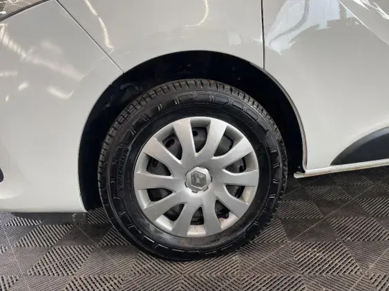 RENAULT TRAFIC III - voiture d'occasion - Photo 23