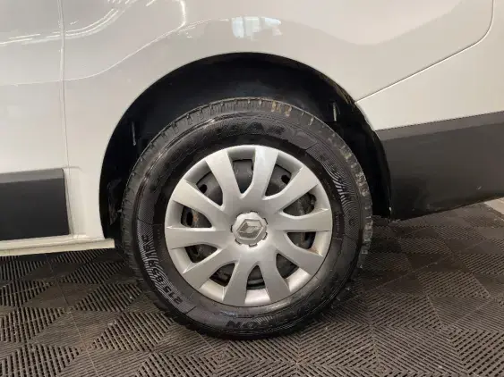 RENAULT TRAFIC III - voiture d'occasion - Photo 24