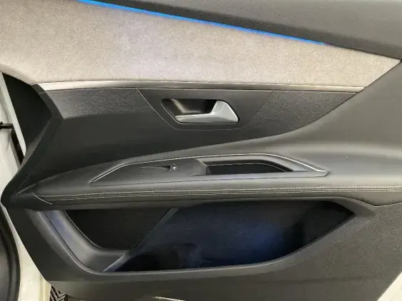 PEUGEOT 3008 II - voiture d'occasion - Photo 20