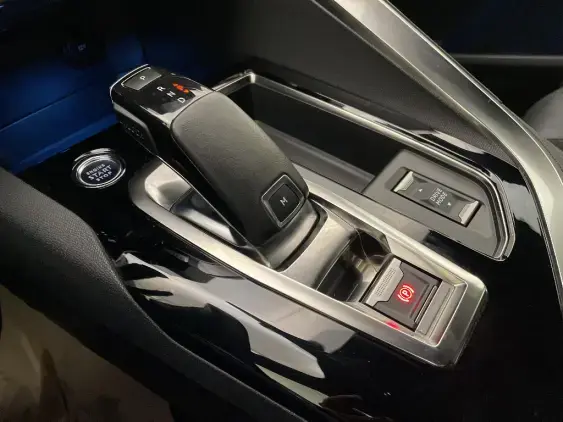 PEUGEOT 3008 II - voiture d'occasion - Photo 21