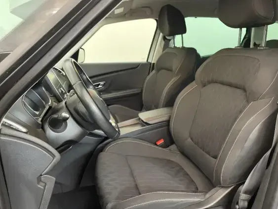 RENAULT SCENIC IV - voiture d'occasion - Photo 18