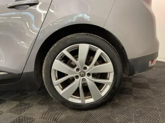 RENAULT SCENIC IV - voiture d'occasion - Photo 24