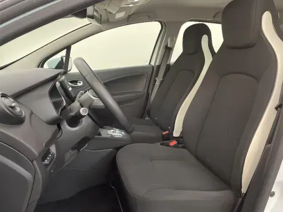 RENAULT ZOE - voiture d'occasion - Photo 18
