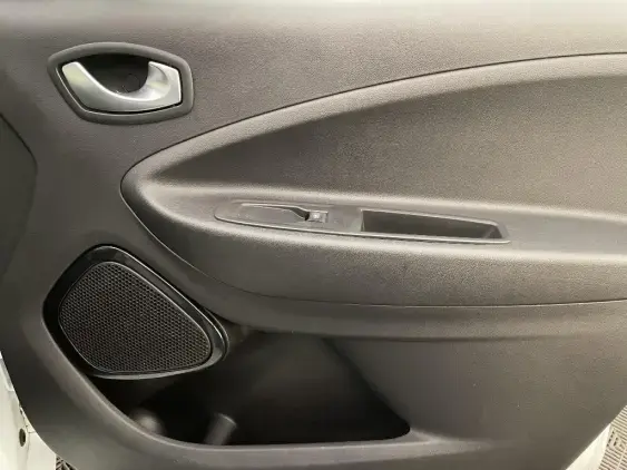 RENAULT ZOE - voiture d'occasion - Photo 20