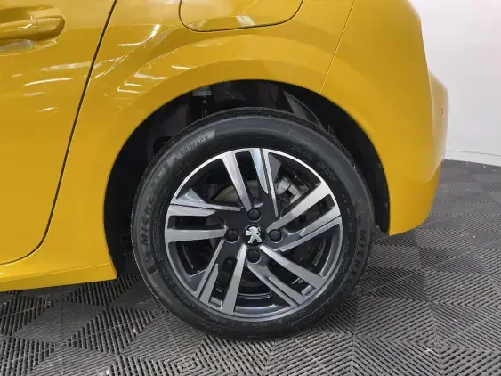 PEUGEOT 208 BUSINESS R II - voiture d'occasion - Photo 24