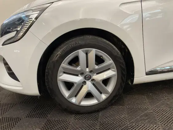 RENAULT CLIO V - voiture d'occasion - Photo 23