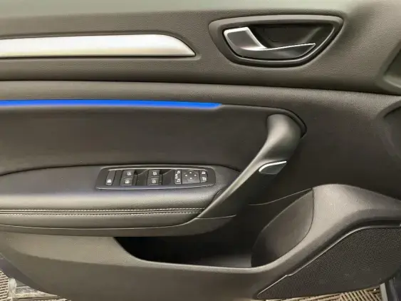 RENAULT MEGANE IV - voiture d'occasion - Photo 19