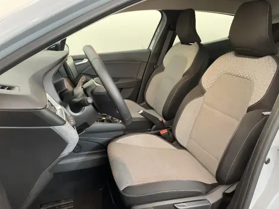 RENAULT CLIO V - voiture d'occasion - Photo 18