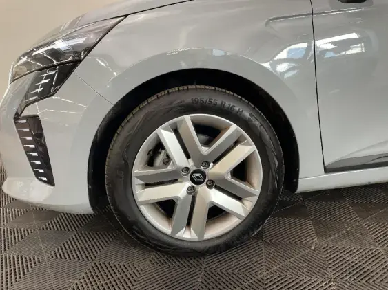 RENAULT CLIO V - voiture d'occasion - Photo 23