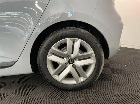 RENAULT CLIO V - voiture d'occasion - Photo 24