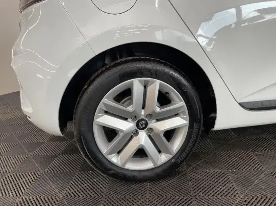 RENAULT CLIO V - voiture d'occasion - Photo 25