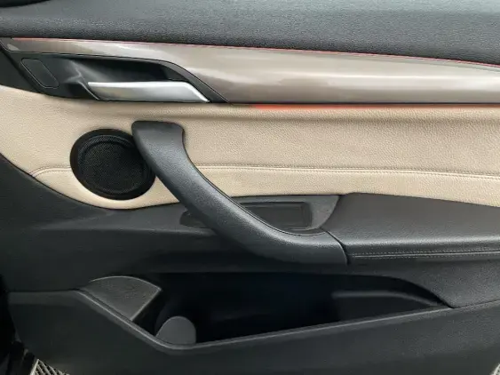 BMW X1 F48 - voiture d'occasion - Photo 20