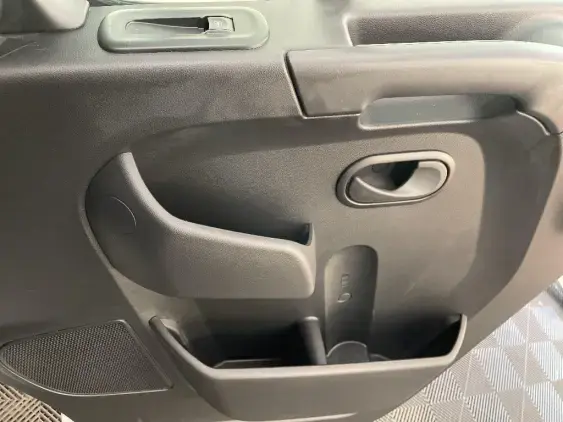 RENAULT MASTER FG III - voiture d'occasion - Photo 20