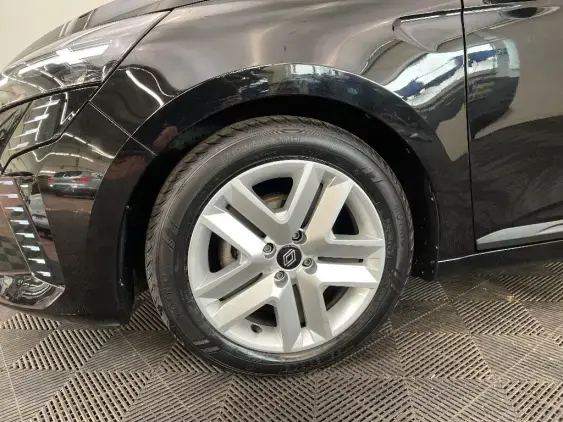 RENAULT CLIO V - voiture d'occasion - Photo 23