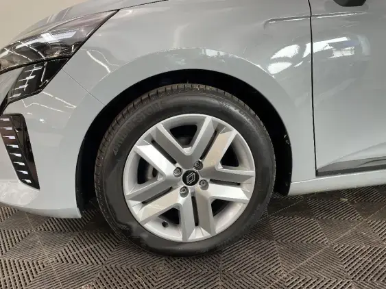 RENAULT CLIO V - voiture d'occasion - Photo 23