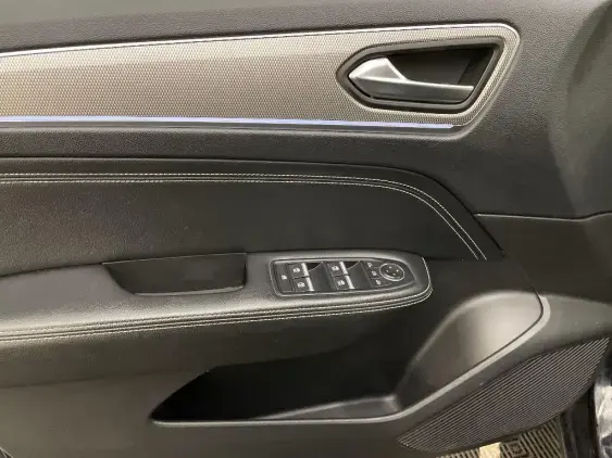 RENAULT ARKANA - voiture d'occasion - Photo 19