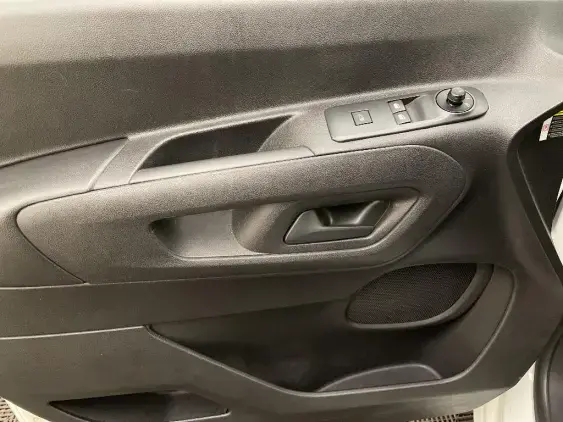 PEUGEOT PARTNER III - voiture d'occasion - Photo 19