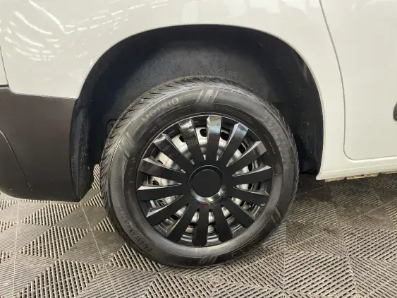 PEUGEOT PARTNER III - voiture d'occasion - Photo 25