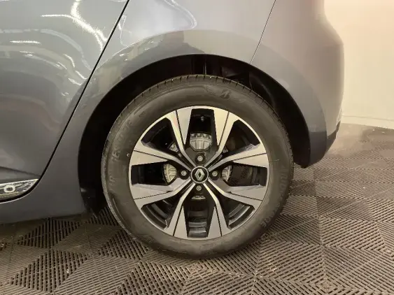 RENAULT CLIO V - voiture d'occasion - Photo 24