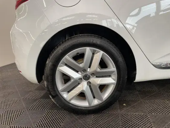 RENAULT CLIO V - voiture d'occasion - Photo 25