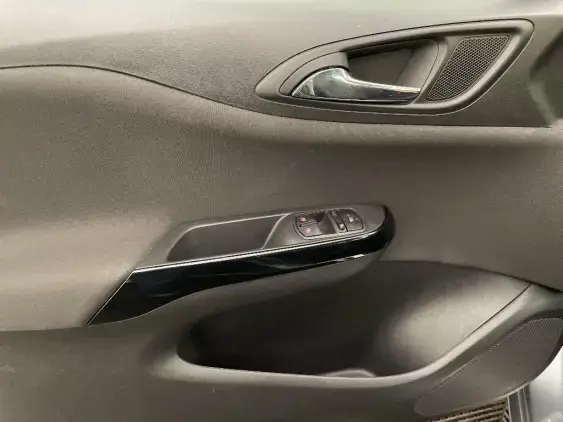 OPEL CORSA E - voiture d'occasion - Photo 19