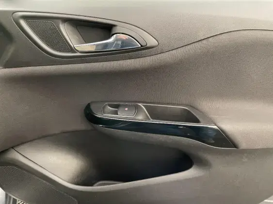 OPEL CORSA E - voiture d'occasion - Photo 20