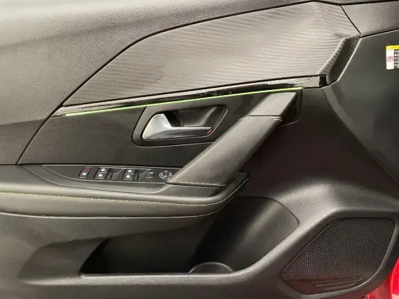 PEUGEOT 208 BUSINESS R II - voiture d'occasion - Photo 19