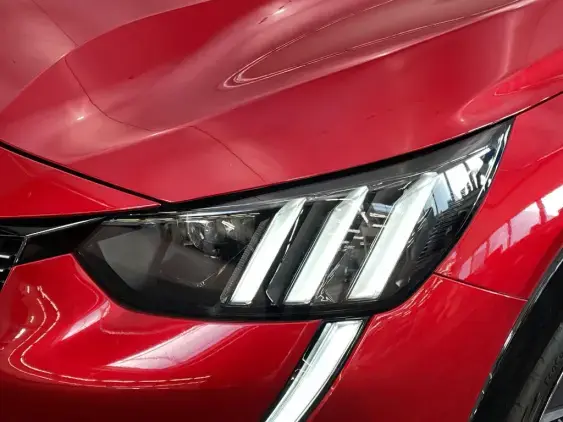 PEUGEOT 208 BUSINESS R II - voiture d'occasion - Photo 22