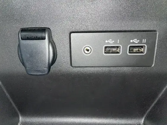 RENAULT CLIO V - voiture d'occasion - Photo 21