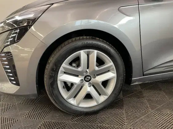 RENAULT CLIO V - voiture d'occasion - Photo 23