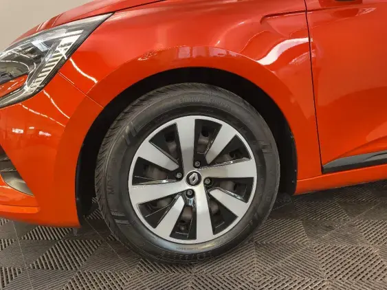 RENAULT CLIO V - voiture d'occasion - Photo 23