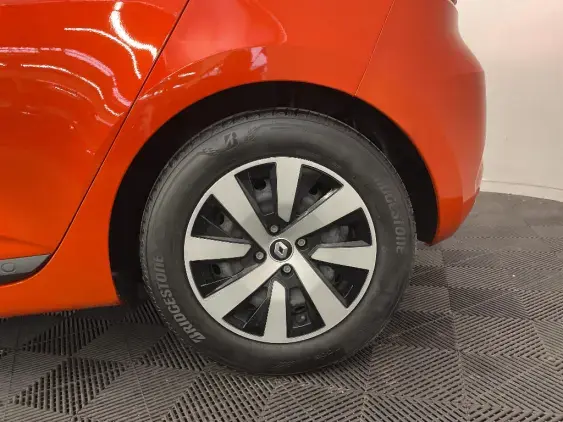 RENAULT CLIO V - voiture d'occasion - Photo 24