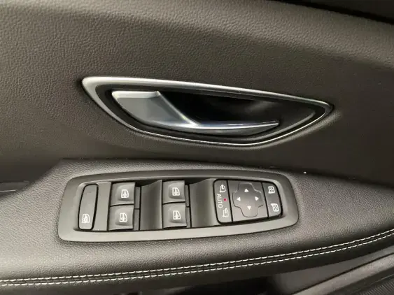 RENAULT SCENIC IV - voiture d'occasion - Photo 17