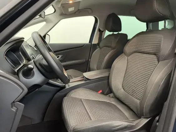RENAULT SCENIC IV - voiture d'occasion - Photo 18