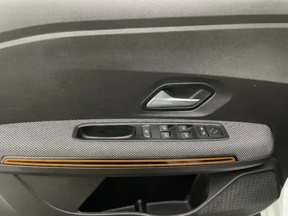 DACIA SANDERO III - voiture d'occasion - Photo 19