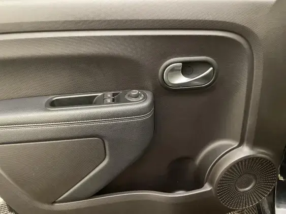 RENAULT TWINGO ELECTRIQUE III - voiture d'occasion - Photo 19