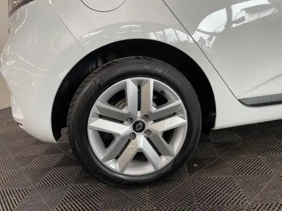 RENAULT CLIO V - voiture d'occasion - Photo 25