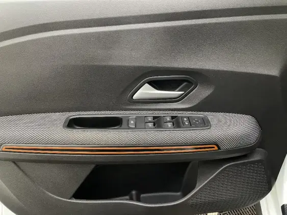 DACIA SANDERO III - voiture d'occasion - Photo 19