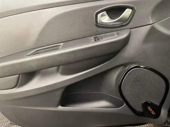 RENAULT CLIO IV - voiture d'occasion - Photo 19