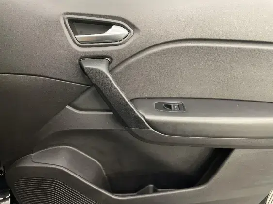 RENAULT CAPTUR II - voiture d'occasion - Photo 20