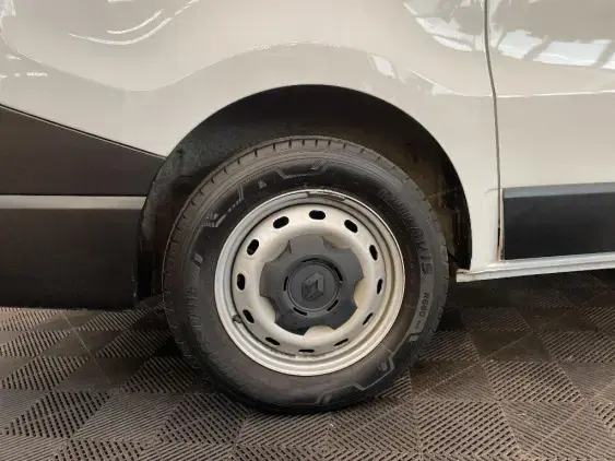 RENAULT TRAFIC FG III - voiture d'occasion - Photo 25